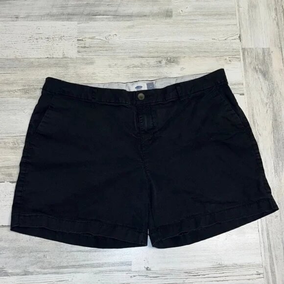 Old Navy shorts. Size 14. - Picture 1 of 6